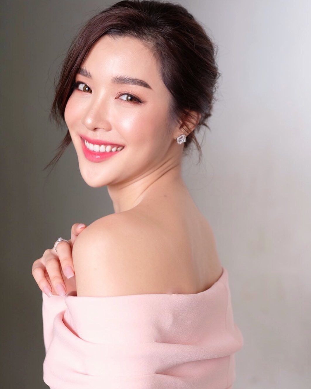  p>娜塔玲·素旺楠叻迪(libya),1992年8月23日出生于泰国曼谷,泰国女