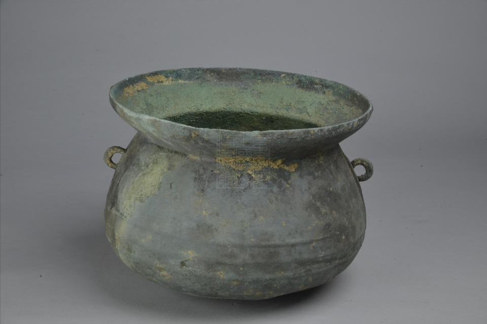 南北朝双耳铜釜