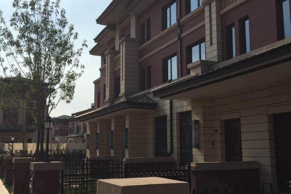  p>泊湖林奇郡澜湖湾位于天津市静海静海,由 a target="_blank" href=