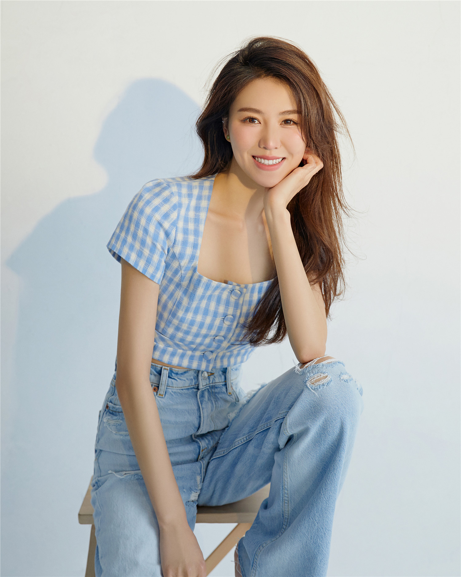  p data-id="gnbk6av9lt">李佳乐,中国内地影视女演员,2020年2月10日