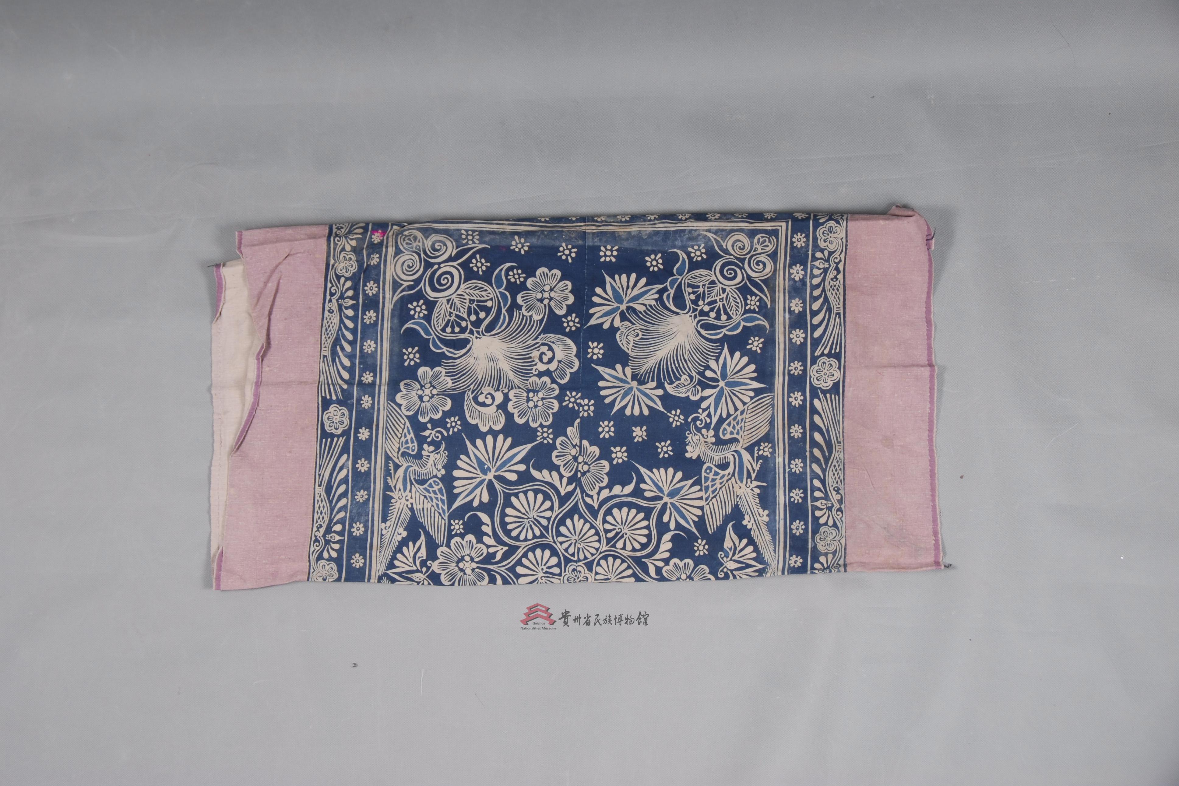 当代丹寨苗族花鸟纹蜡染被面