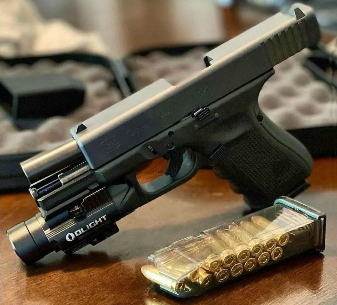 18 automatic pistol),是奥地利格洛克