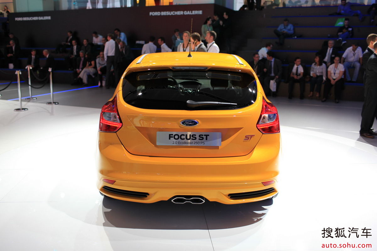 福特福克斯两厢