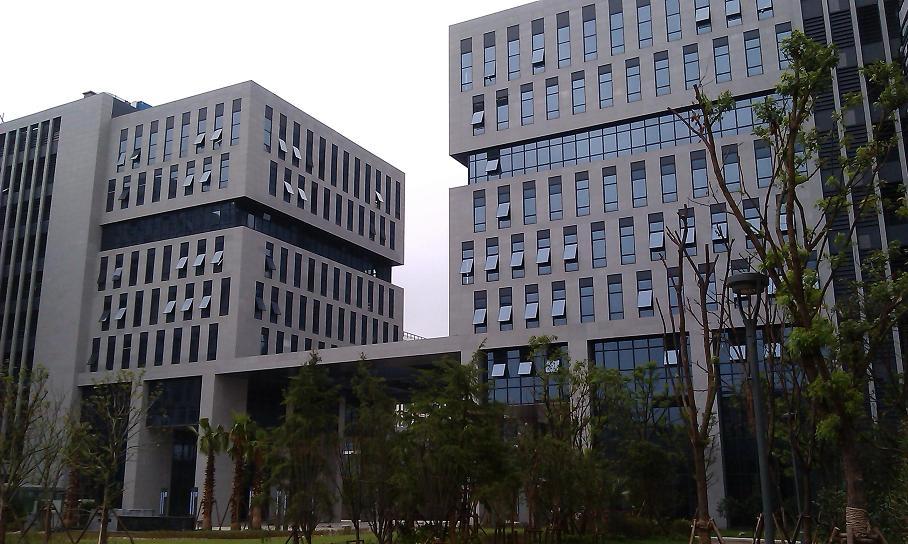  p>亚芯中心位于张江高科技园区东边部分,芯概念工业园区,一颗强劲的