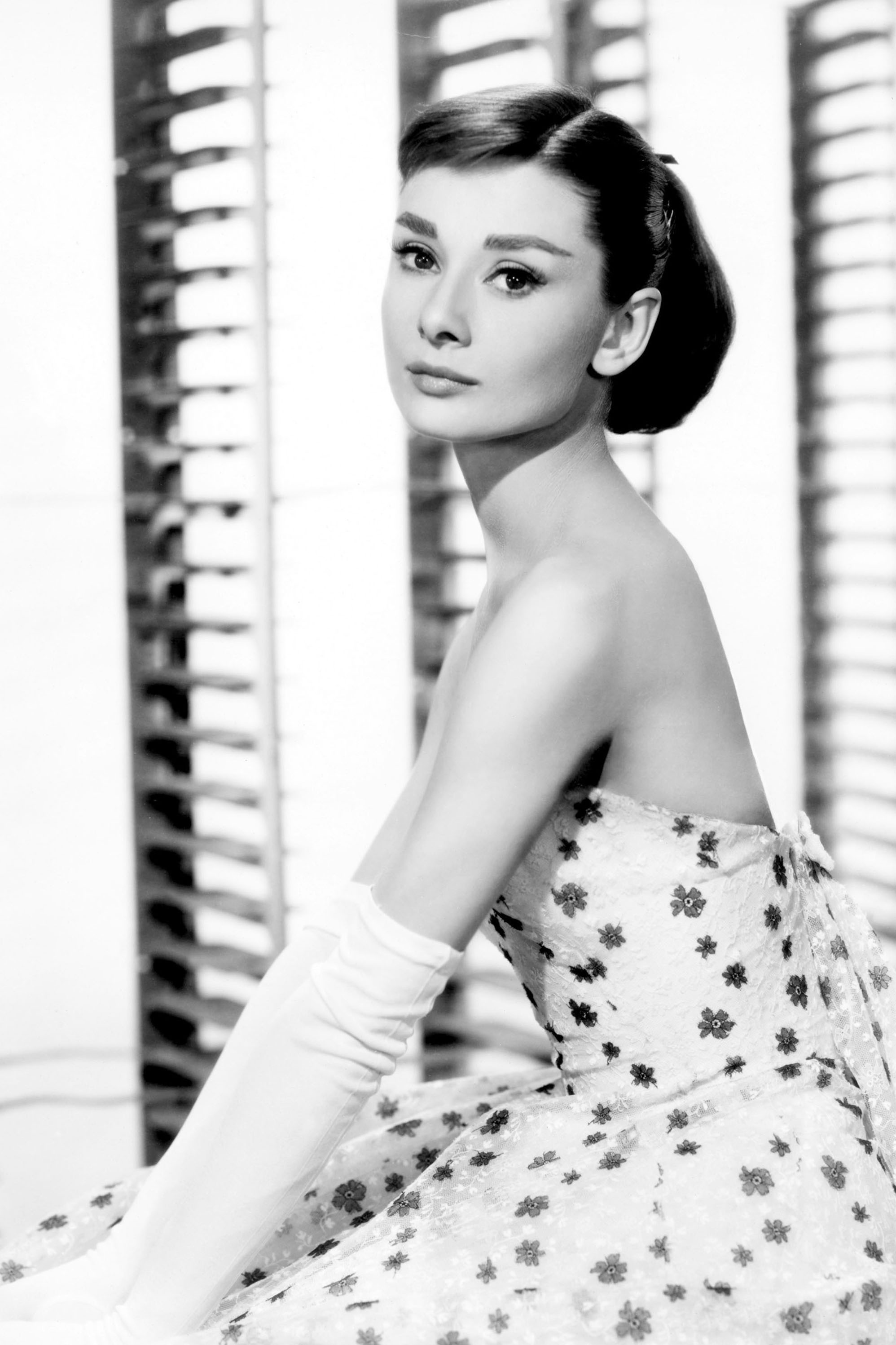  p>奥黛丽·赫本(audrey hepburn,1929年5月4日—1993年1月20日),出生