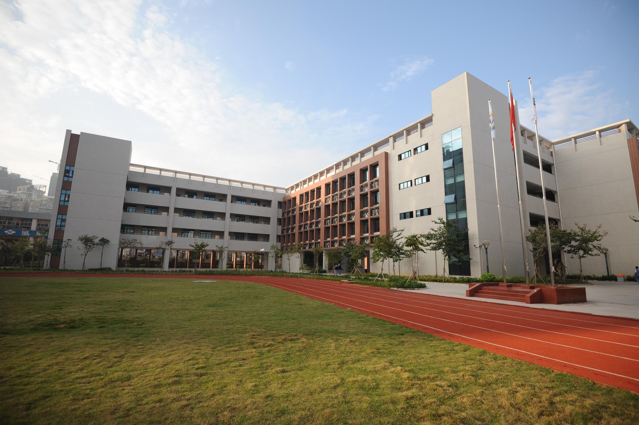  p>珠海市艺术高级中学创办于2012年,市教育局直属全日制公办普通高中