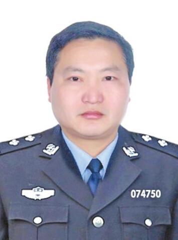  p data-id="gn0bbh9h5t">夏明臣,男,曾任上蔡县公安局崇礼派出所所长