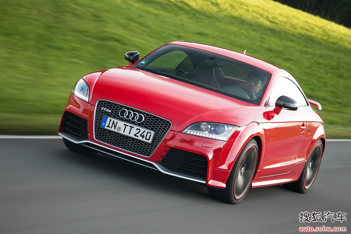  p>奥迪rs 5,奥迪的一辆高性能轿车.