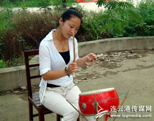 苏北 /a>大鼓原名打鼓说书,也称 a target="_blank" href="/item/睢宁