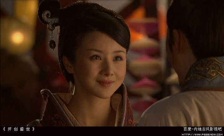  p>孙菲菲,1981年2月21日出生于陕西省西安市,中国内地女演员,毕业于 