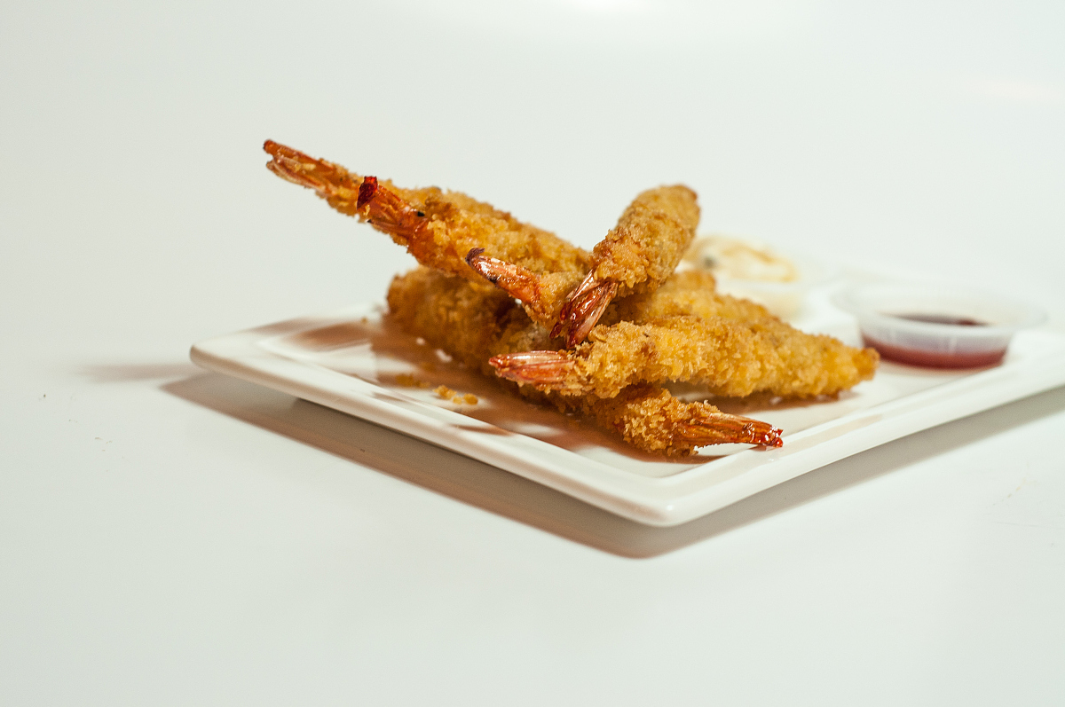  p>酥炸大虾是一道油炸的美食.