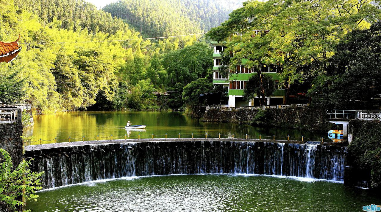 南雄市,广东省辖县级市,由 a target="_blank" href="/item/韶关市