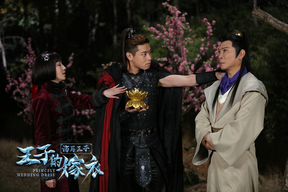 的嫁衣》是由编剧 a target="_blank" href="/item/简远信/6319267"