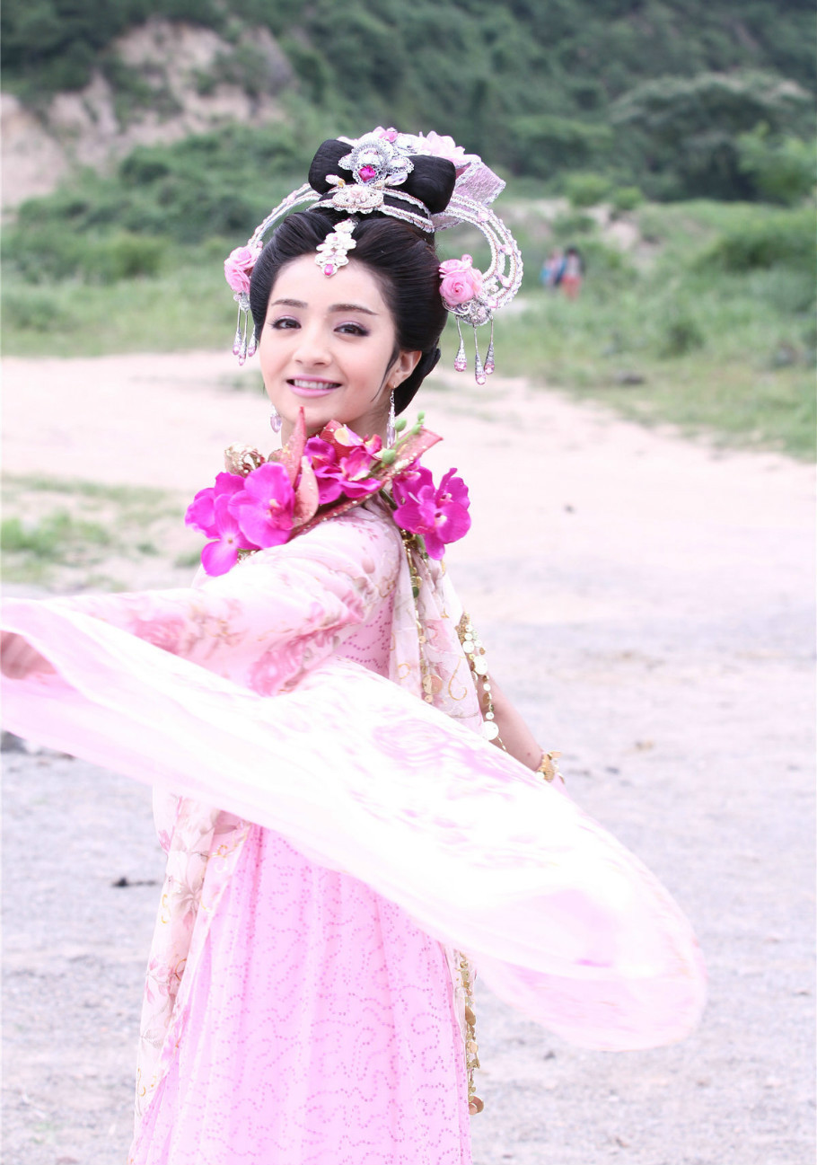 麦迪娜·买买提