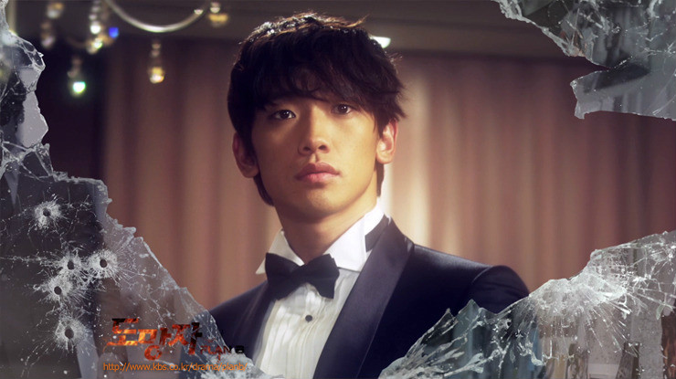  p>郑智薰(rain),1982年6月25日出生于韩国首尔,韩国流行男歌手,演员