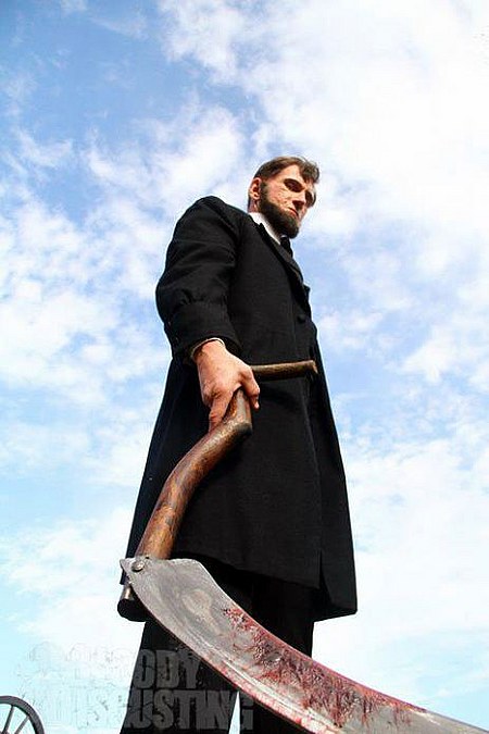  p>《林肯大战僵尸》(英文名:abraham lincoln vs zombies ),是由