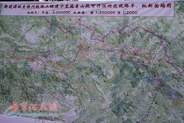 浦建龙梅铁路