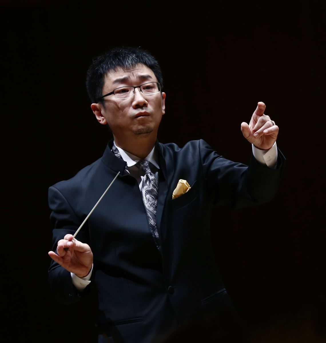  p>李心草,1971年出生于中国云南,中国指挥家,中国交响 span class="