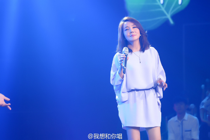  p>辛晓琪(winnie hsin),1962年2月8日生于台湾省台中市丰原区,祖籍