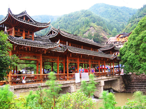  p>万户水寨地处三都县水族自治县城南0.