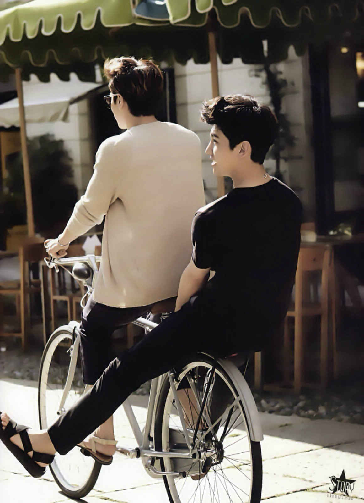  p>东方神起(            ), a target="_blank" href="/item/韩国