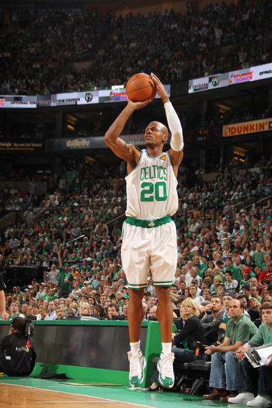 " data-lemmaid="95277">nba /a>成立初期,球员习惯于原地站立投篮;50