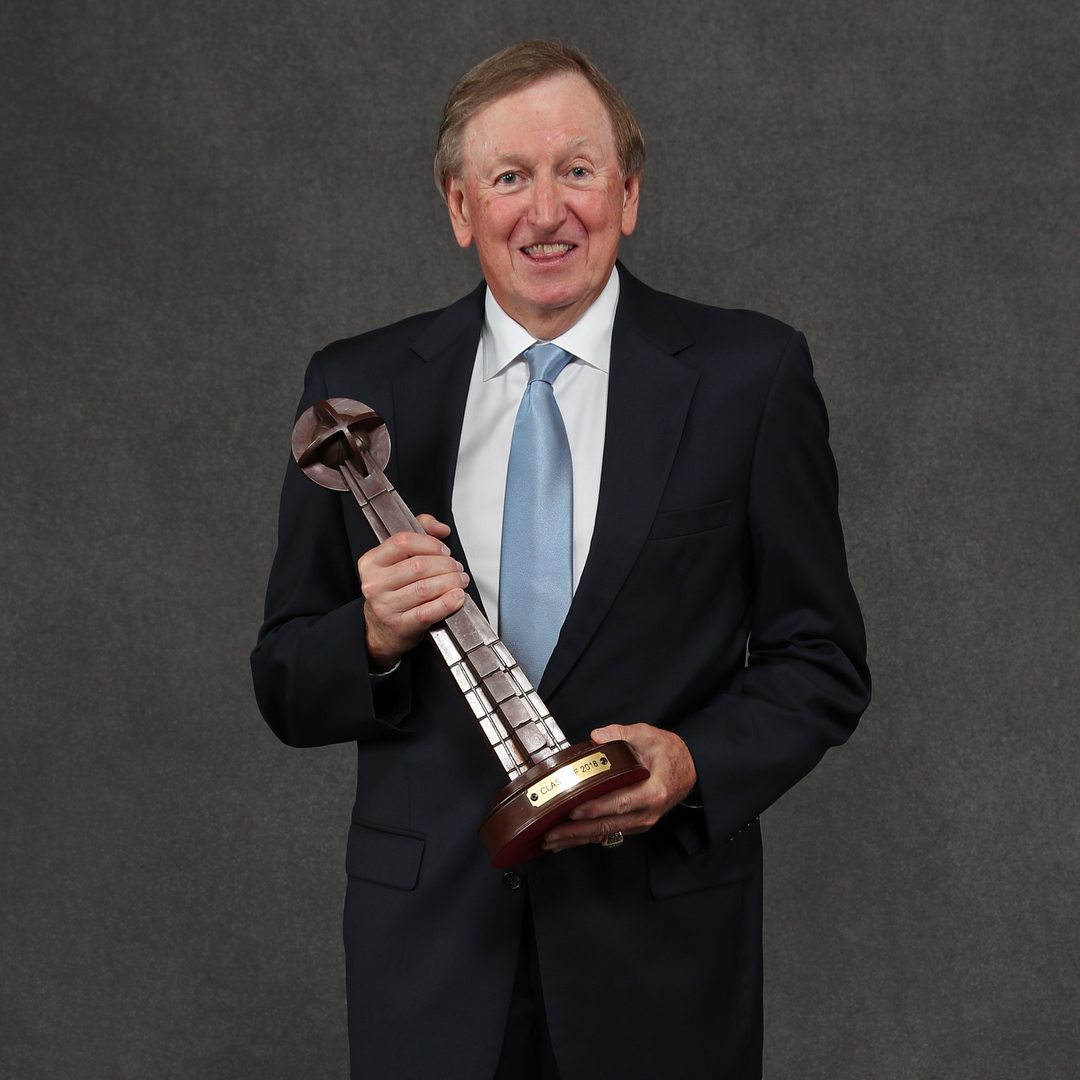  p data-id="gnvetdk09j">罗德·索恩,男,全名罗德尼·金·索恩,1941