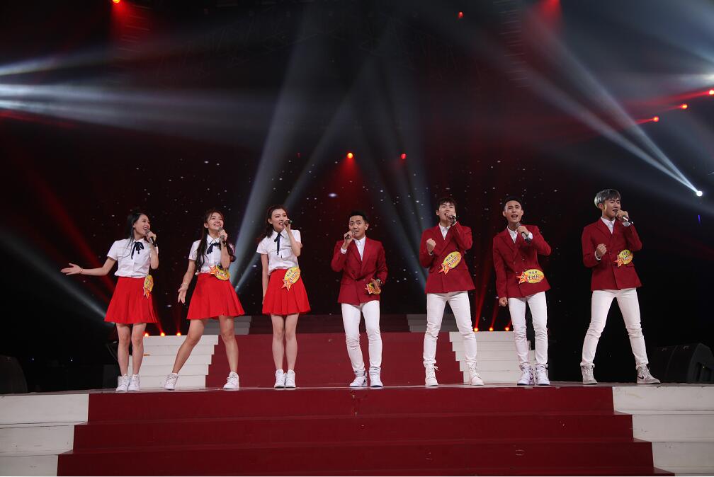 >练习生组合,国内首个男女混合 a target="_blank" href="/item/偶像