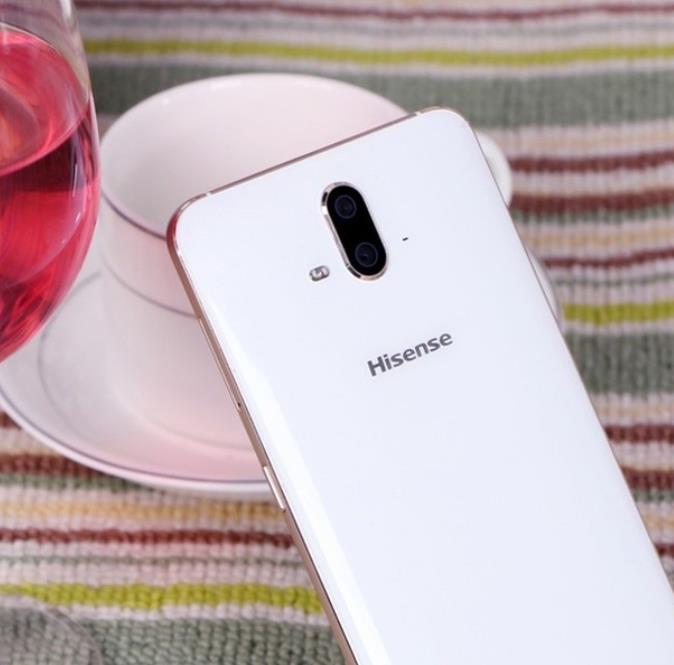 a1是海信于2016年2月发布的 a target="_blank" href="/item/手机