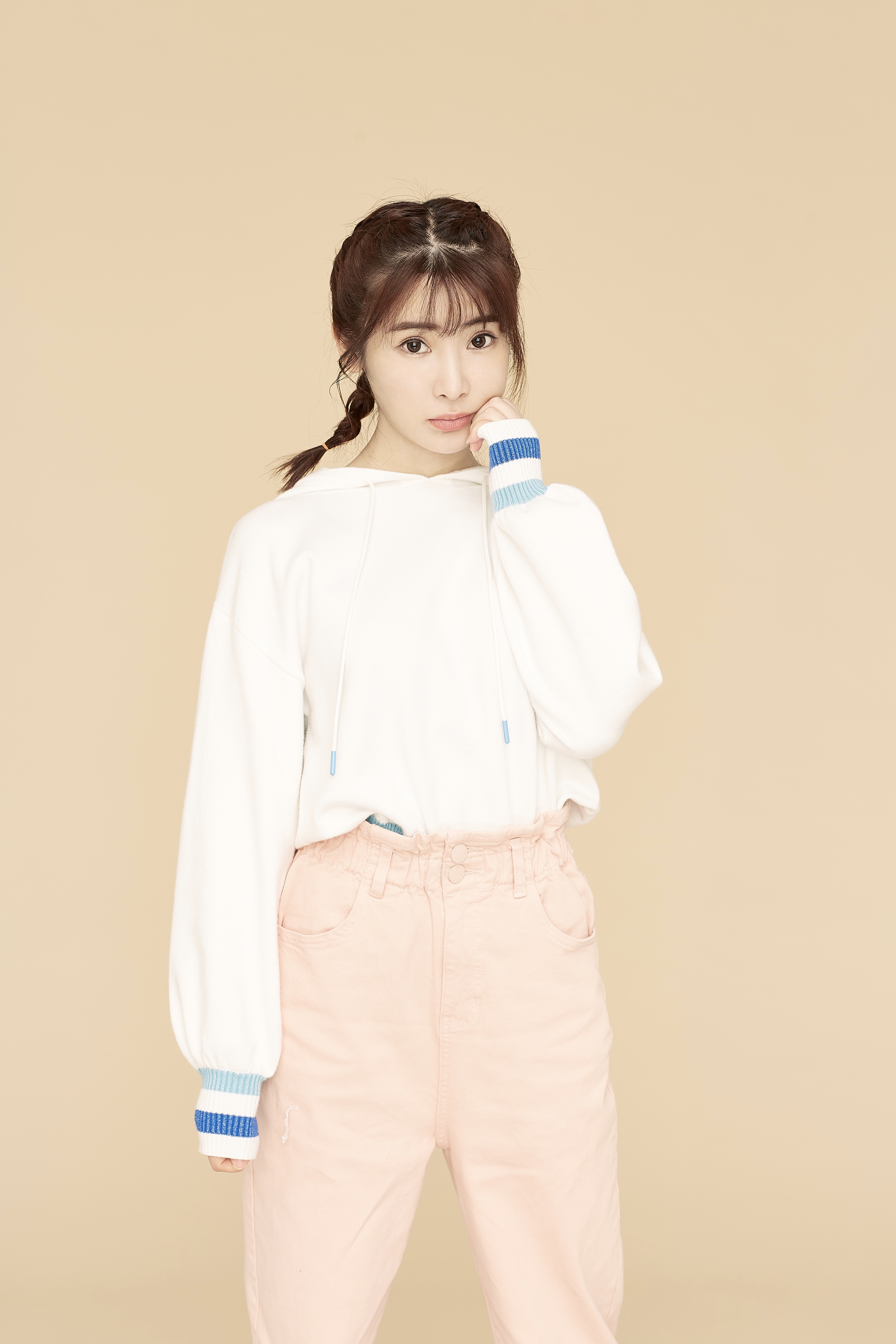  p data-id="gnbw5915op">杨璐,女,中国籍,汉族,演员 sup data-ctrid=