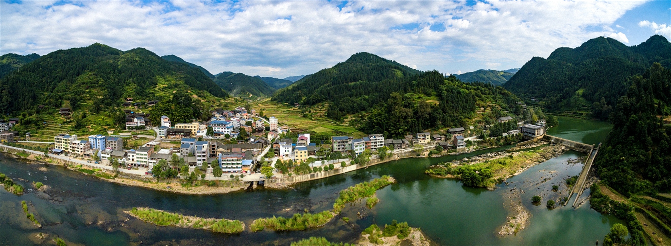  p>大同乡,隶属于贵州省黔东南苗族侗族自治州锦屏县,地处 a target="