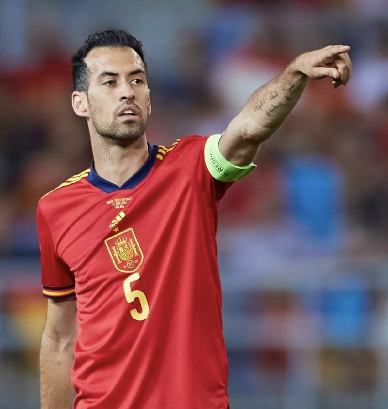  p data-id="gntjrh6ins">塞尔吉奥·布斯克茨(sergio busquets),全名