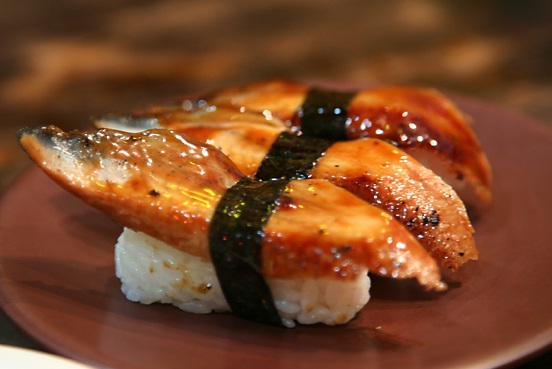 鳗鱼寿司卷