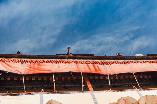 p>噶丹寺,又名甘丹寺,全称甘丹朗杰林,直择为喜足尊胜洲,坐落在拉萨