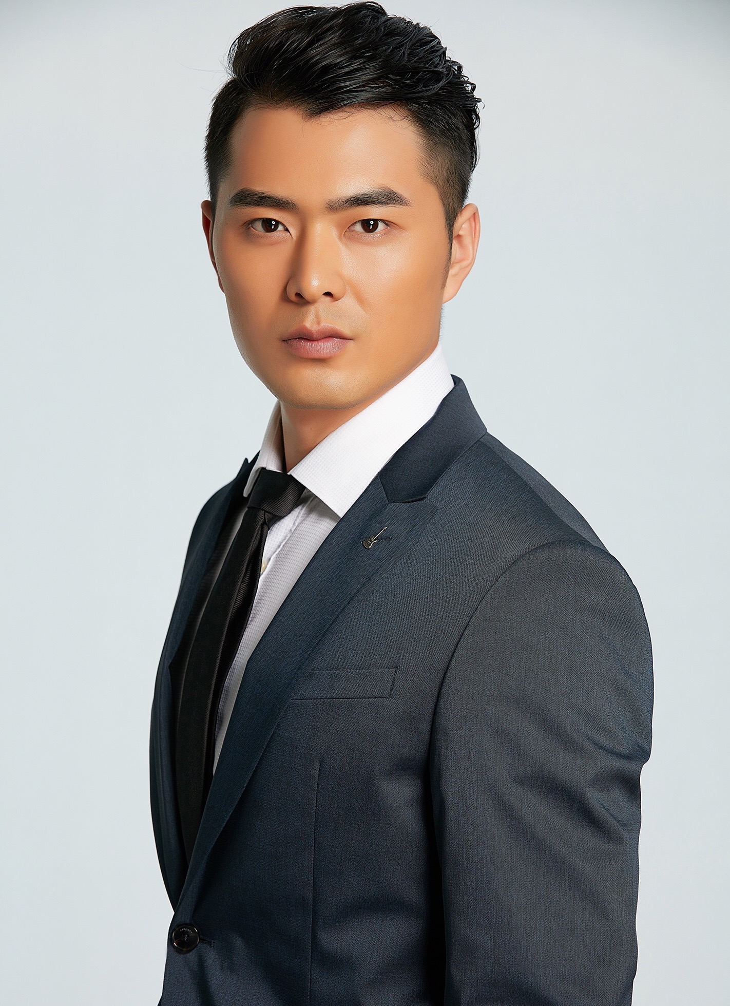 data-id="tjl3qilnn28x">王大为,原名