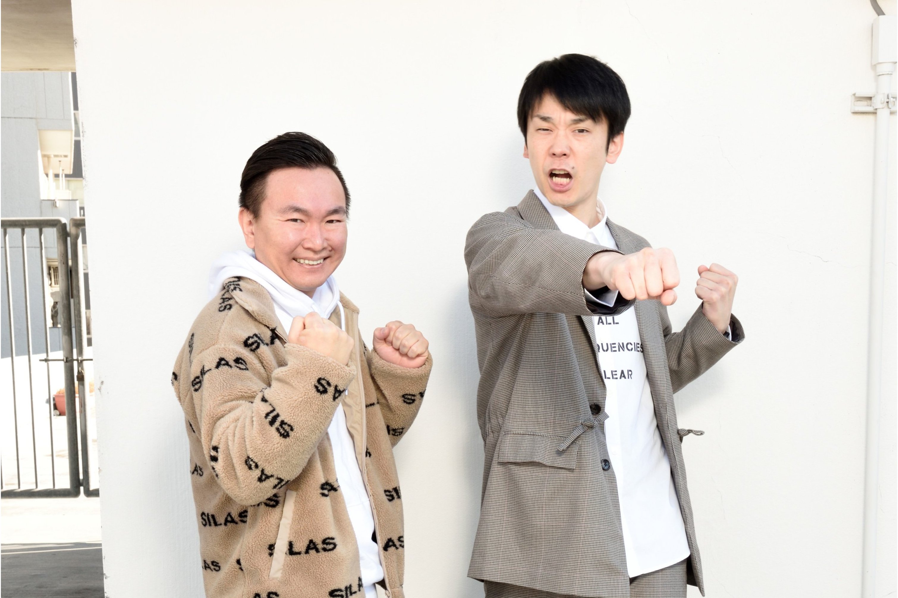  p>镰鼬,日本 a target="_blank" href="/item/吉本兴业/6360332"