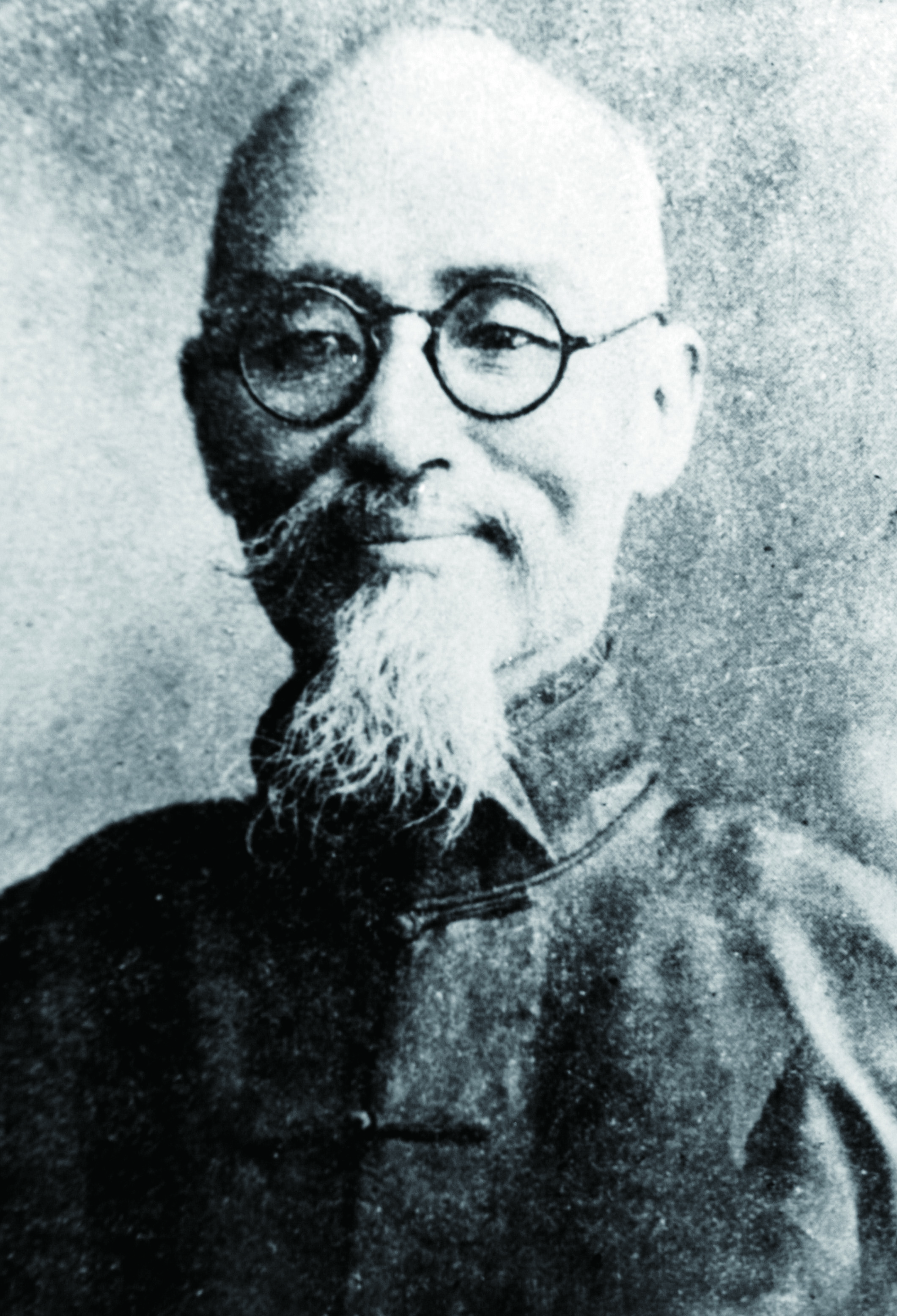 给姑父后改姓汤,原名鼐,字调鼎,晚年号六松老人,汉族,浙江省杭县(今 a