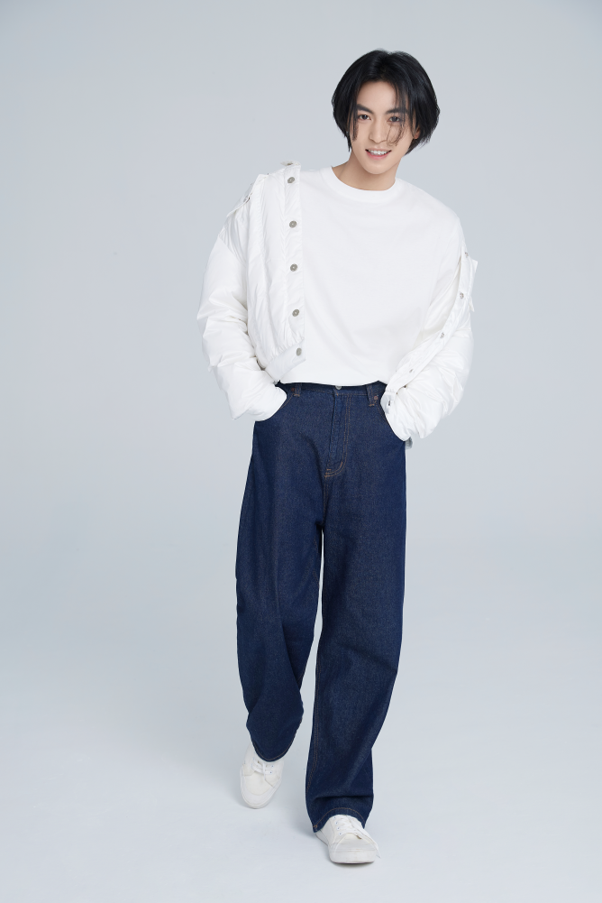  p data-id="szlzgk5utgpu">黄靖洲,中国内地男演员,1998年7月3日出生