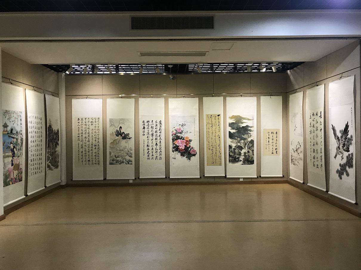 是中国最大室内书画交易市场之一