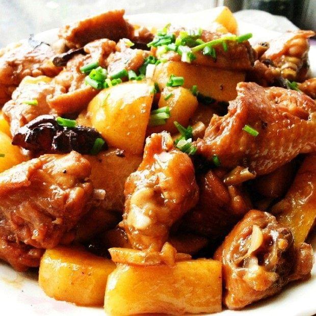 土豆焖鸡翅