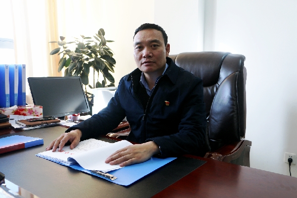  /p> p>现任中共天峻县委副书记,县政府县长.