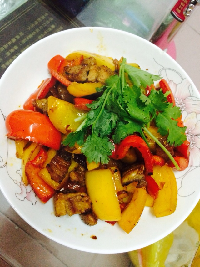 彩椒五花肉