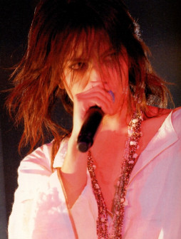 HYDE（日本男歌手、摇滚乐队彩虹乐队主唱）_百度百科