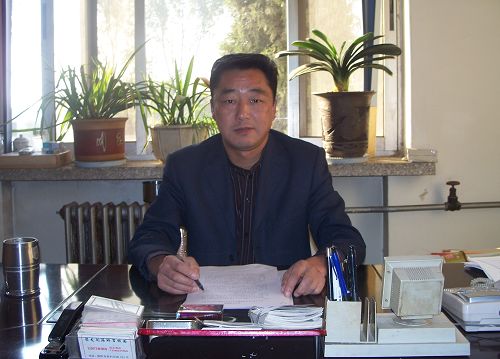 省委党校经济管理专业毕业,菏泽市牡丹区国家税务局党组成员,副局长