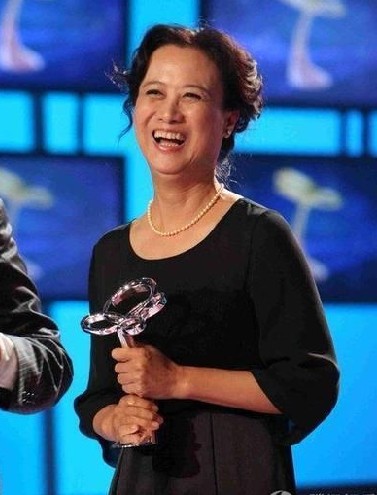  p>柏寒(1955年4月27日—2012年2月19日),出生于北京市西城区,毕业于 