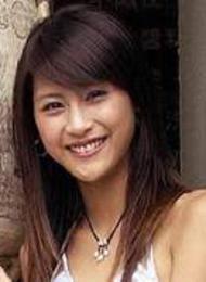 ,曾用名柏妍安,本名钱柏妤,出生于中国台湾台北市