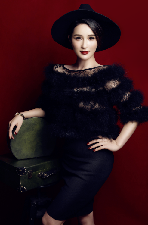 riy9ecn">李倩倩, a target="_blank" href="/item/膜法传奇/2276772"