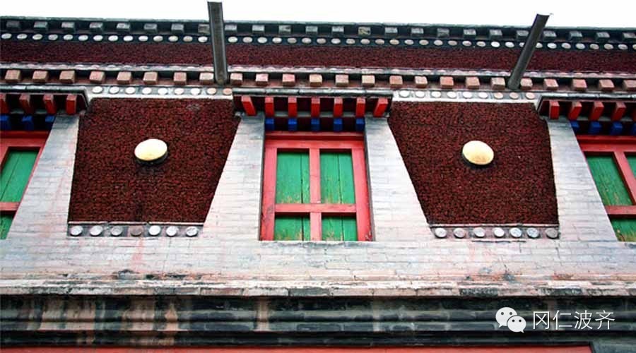 ",再下为"康村",最小的单位是"米村") 以及颂经大堂女儿墙都是与白