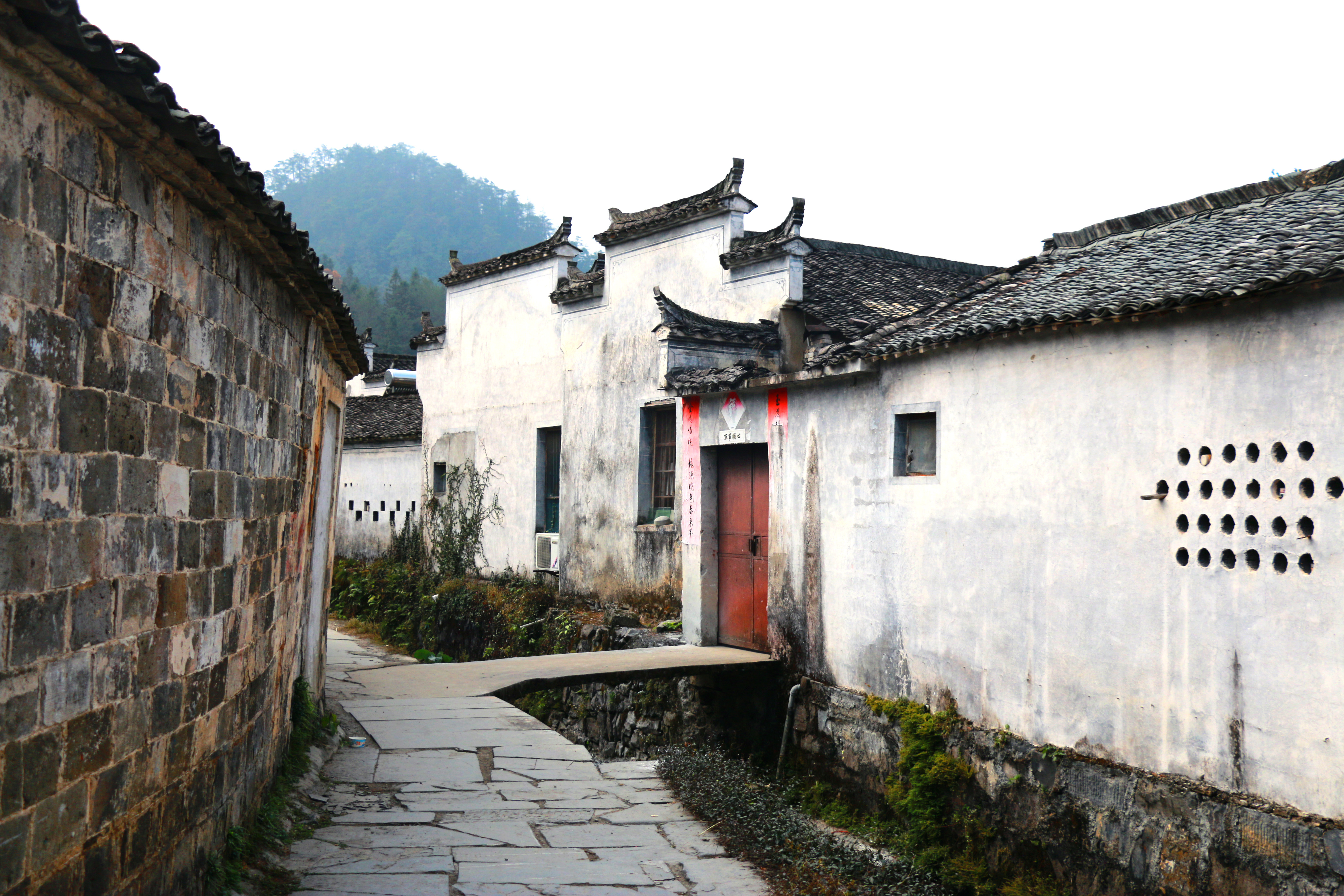  p>西递村,安徽省 a target="_blank" href="/item/黟县/5294317"