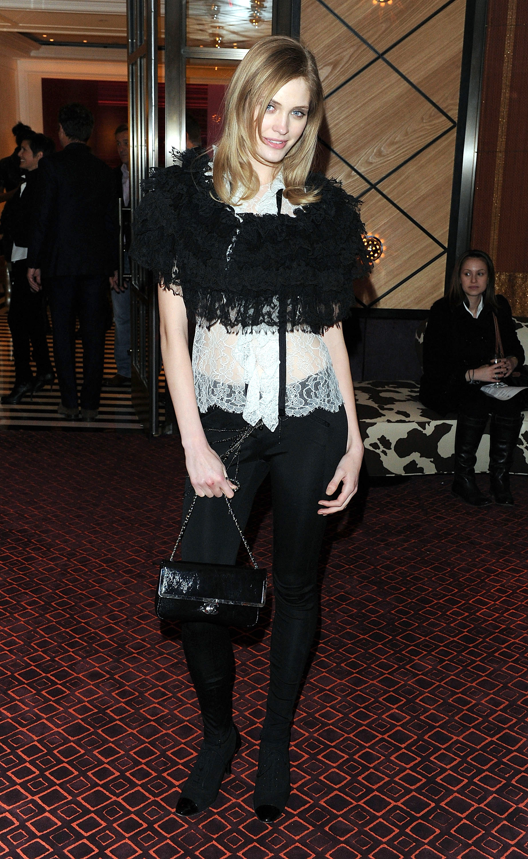  p>海蒂·蒙特,美国女模特,1987年4月6日出生于美国犹他州盐湖城.